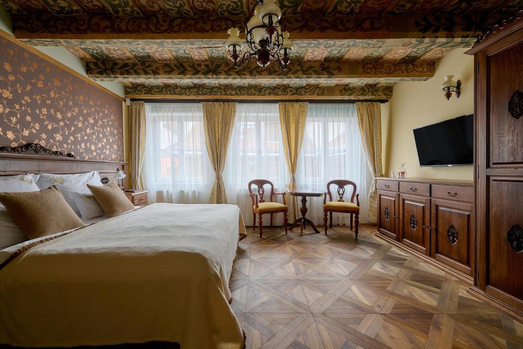 Hotel Residence U Cerneho Orla — Fotky 1
